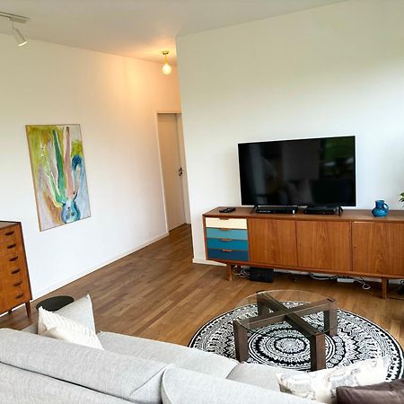2 Bedroom Mauerpark-Apartment, Berlin Mitte View Calendar Esterno foto