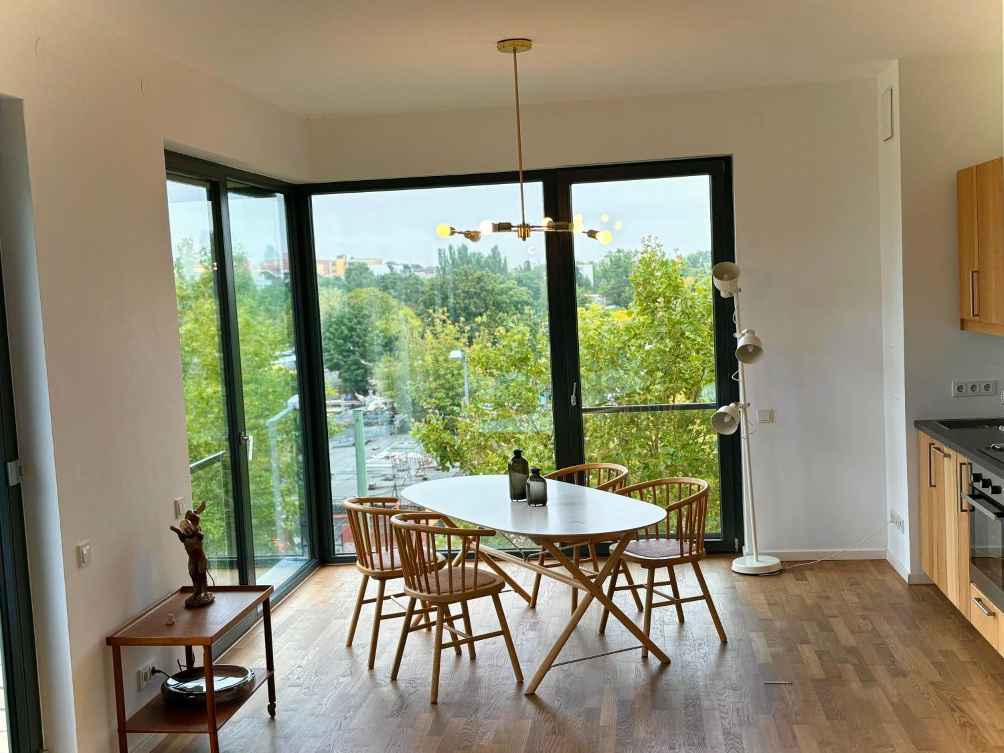 2 Bedroom Mauerpark-Apartment, Berlin Mitte View Calendar Esterno foto