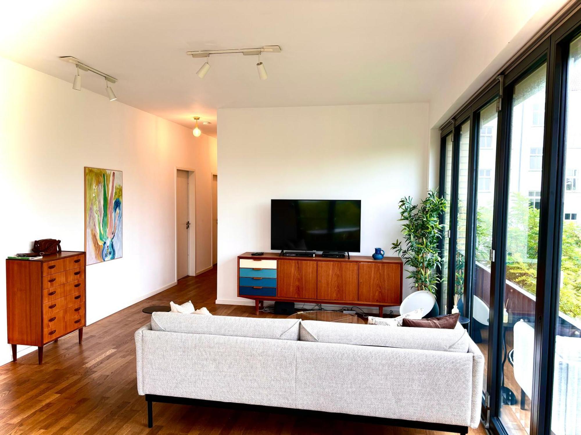 2 Bedroom Mauerpark-Apartment, Berlin Mitte View Calendar Esterno foto