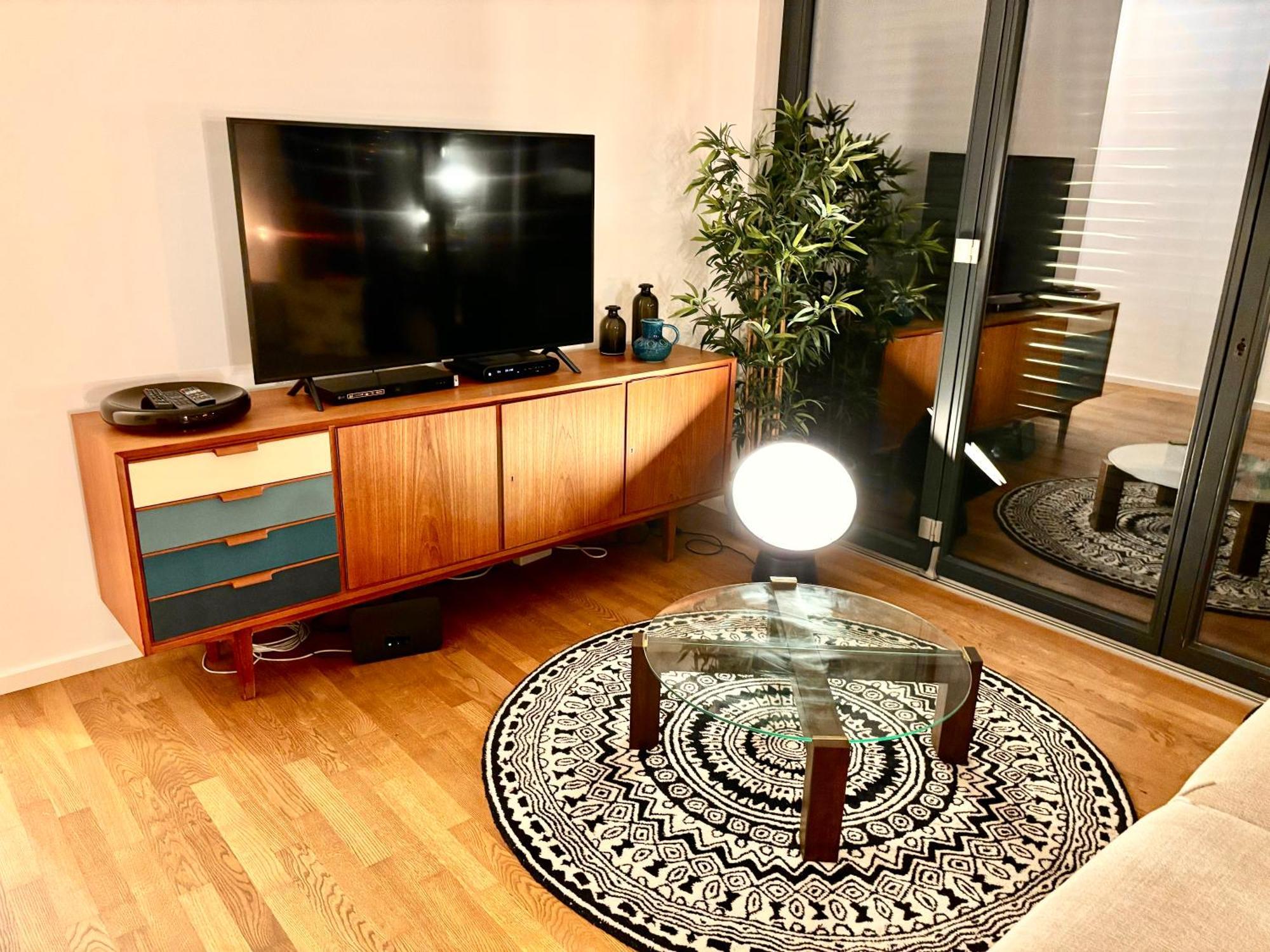 2 Bedroom Mauerpark-Apartment, Berlin Mitte View Calendar Esterno foto