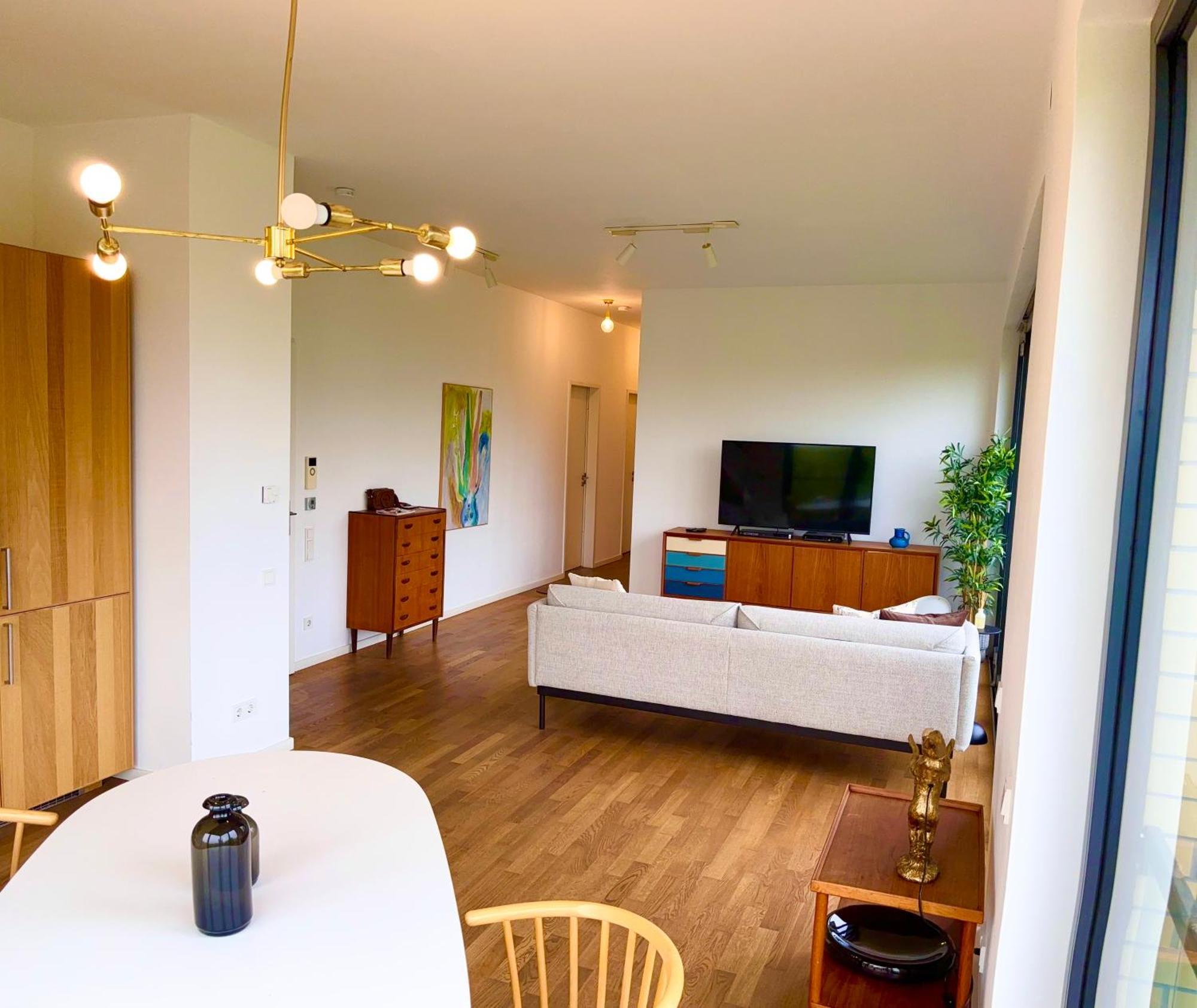 2 Bedroom Mauerpark-Apartment, Berlin Mitte View Calendar Esterno foto